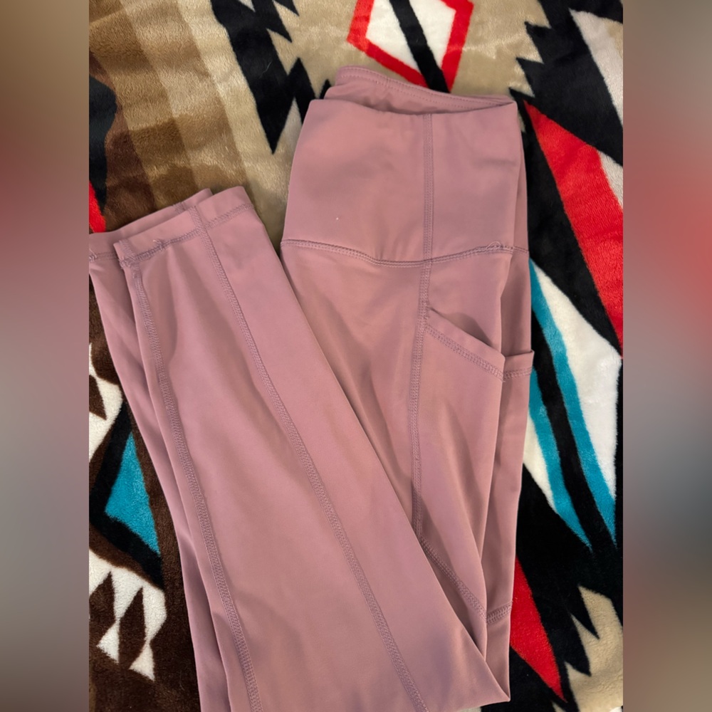 Pink pocket leggings!